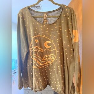 Magnolia Pearl Jersey Top with Moon and Stars Design